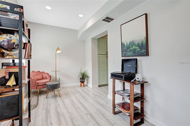 1891 OGLESBY AVENUE, Winter Park, FL 32789