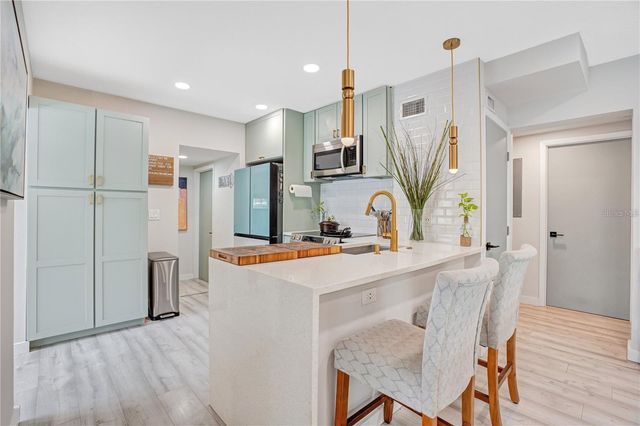 1891 OGLESBY AVENUE, Winter Park, FL 32789