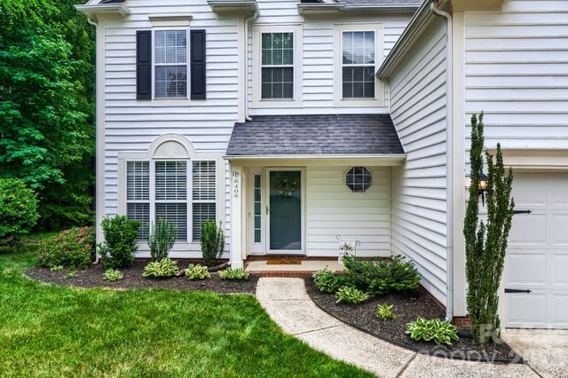 6408 Fillian Lane, Charlotte, NC 28269