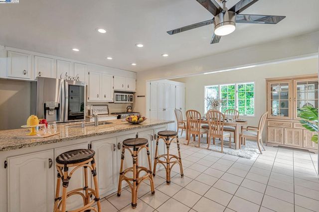 3950 Pinole Valley Rd, Pinole, CA 94564