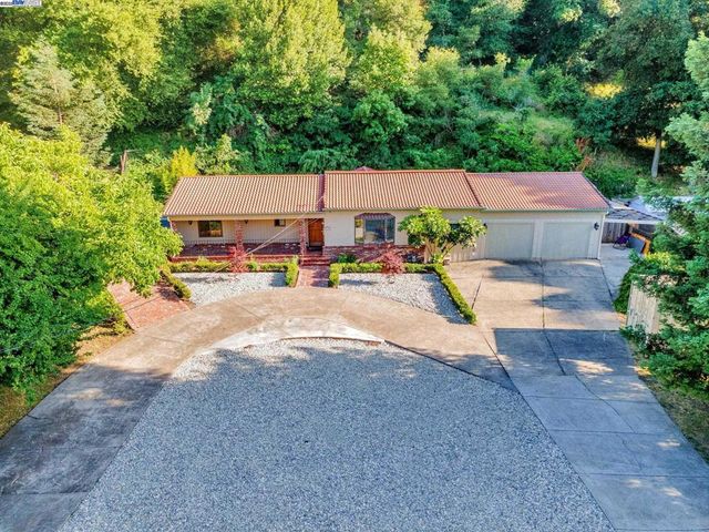 3950 Pinole Valley Rd, Pinole, CA 94564