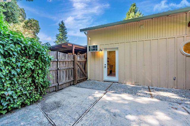 3950 Pinole Valley Rd, Pinole, CA 94564
