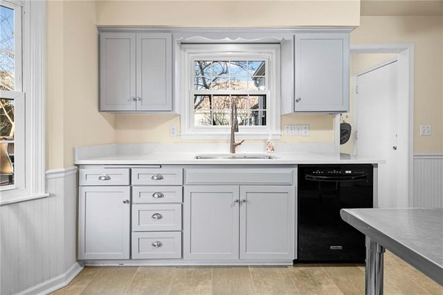 8816 W 106TH Street, Overland Park, KS 66212