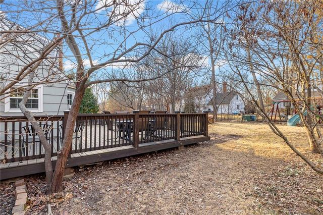 8816 W 106TH Street, Overland Park, KS 66212