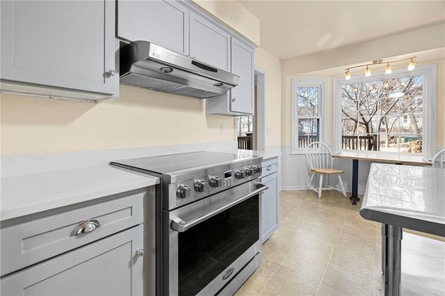 8816 W 106TH Street, Overland Park, KS 66212