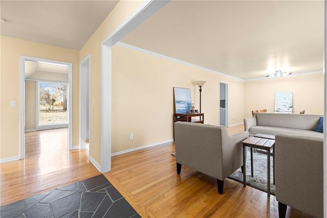 8816 W 106TH Street, Overland Park, KS 66212