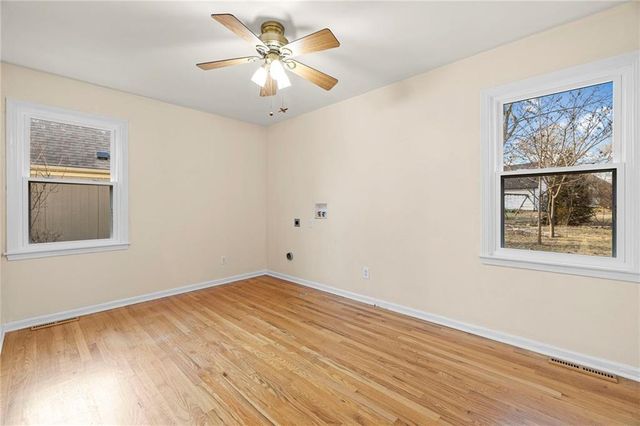 8816 W 106TH Street, Overland Park, KS 66212