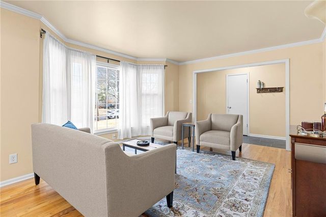 8816 W 106TH Street, Overland Park, KS 66212