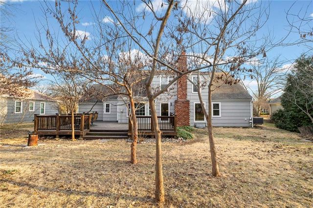 8816 W 106TH Street, Overland Park, KS 66212