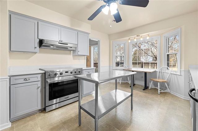 8816 W 106TH Street, Overland Park, KS 66212