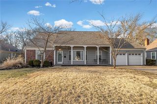 8816 W 106TH Street, Overland Park, KS 66212