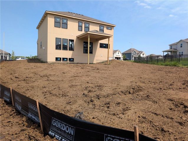 7801 NE 103rd Terrace, Kansas City, MO 64057