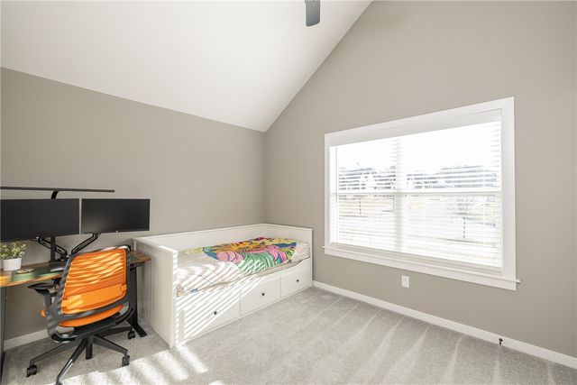 4035 E Riverdale Drive, Fayetteville, AR 72701