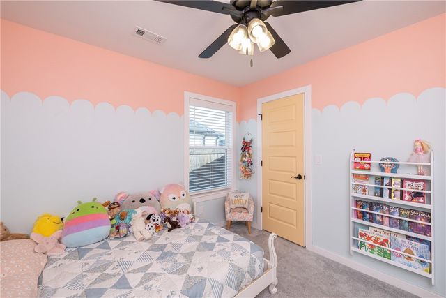 4035 E Riverdale Drive, Fayetteville, AR 72701