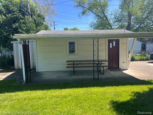 9912 Kinloch, Redford, MI 48239
