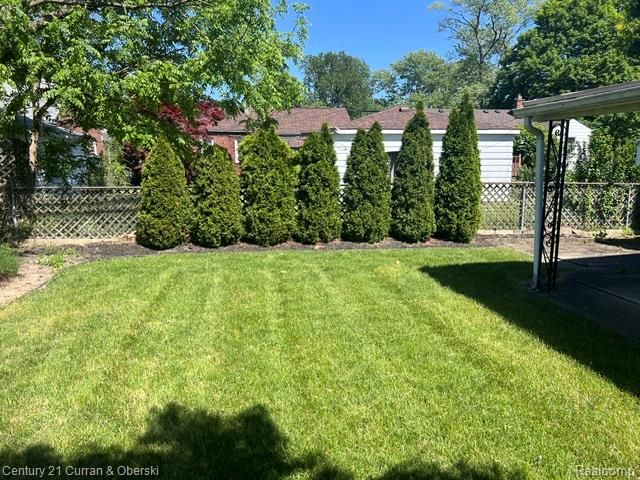 9912 Kinloch, Redford, MI 48239