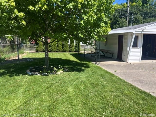 9912 Kinloch, Redford, MI 48239