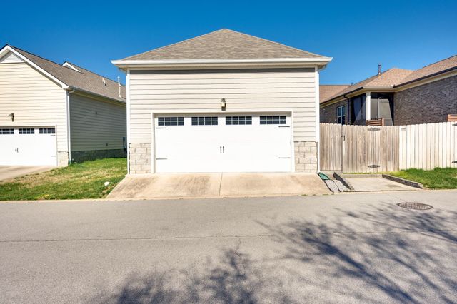 712 Westcott Ln, Nolensville, TN 37135