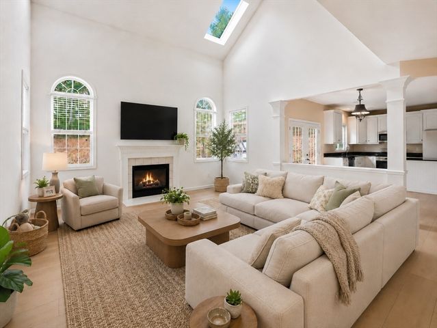 671 Lunns Way, Plymouth, MA 02360