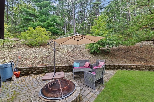 671 Lunns Way, Plymouth, MA 02360
