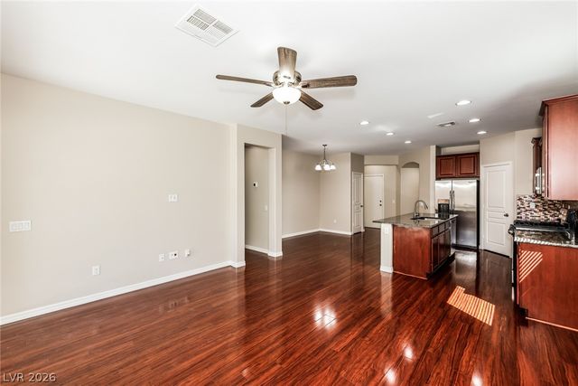 7001 Florido Road, Las Vegas, NV 89178