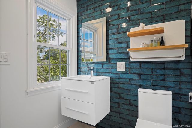 127 Ralph Avenue, White Plains, NY 10606
