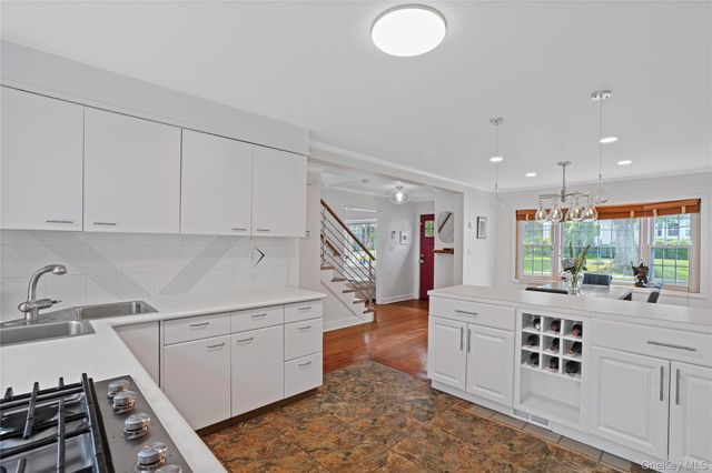 127 Ralph Avenue, White Plains, NY 10606