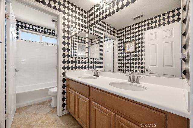 6981 Wild Lupine Road, Eastvale, CA 92880