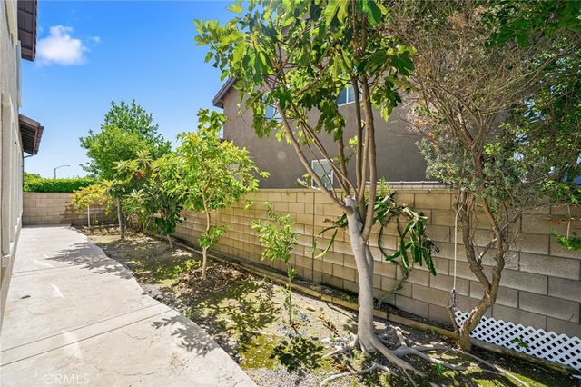 6981 Wild Lupine Road, Eastvale, CA 92880