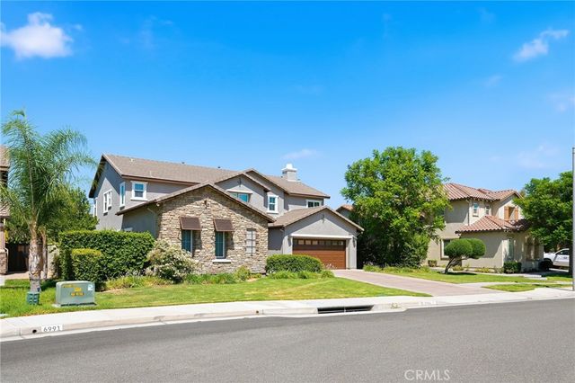 6981 Wild Lupine Road, Eastvale, CA 92880