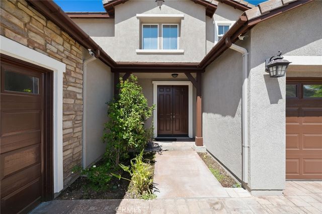 6981 Wild Lupine Road, Eastvale, CA 92880