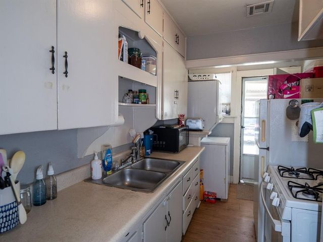 1209 N Villa Avenue, Oklahoma City, OK 73107