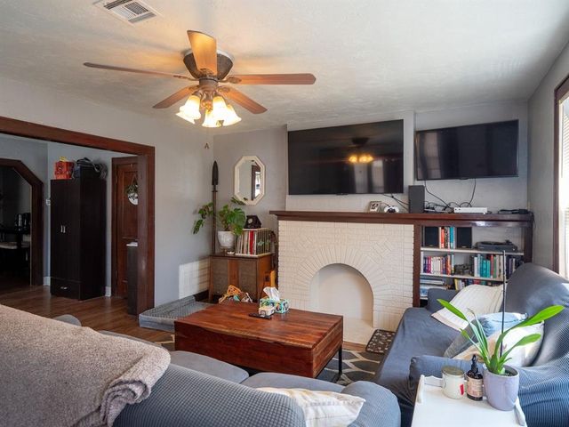 1209 N Villa Avenue, Oklahoma City, OK 73107