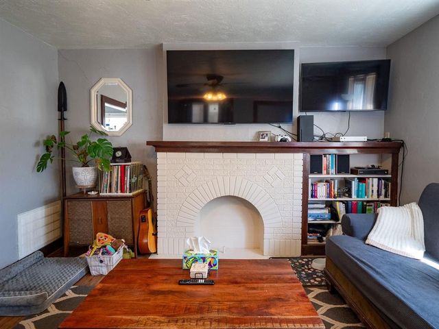 1209 N Villa Avenue, Oklahoma City, OK 73107