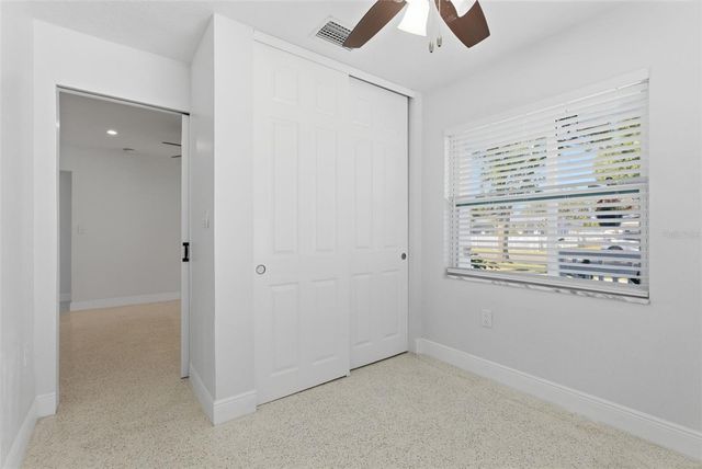 828 89TH AVENUE N, St Petersburg, FL 33702