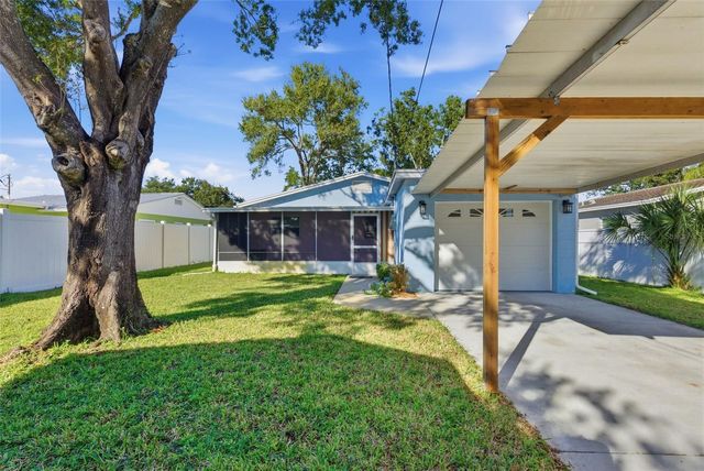 828 89TH AVENUE N, St Petersburg, FL 33702