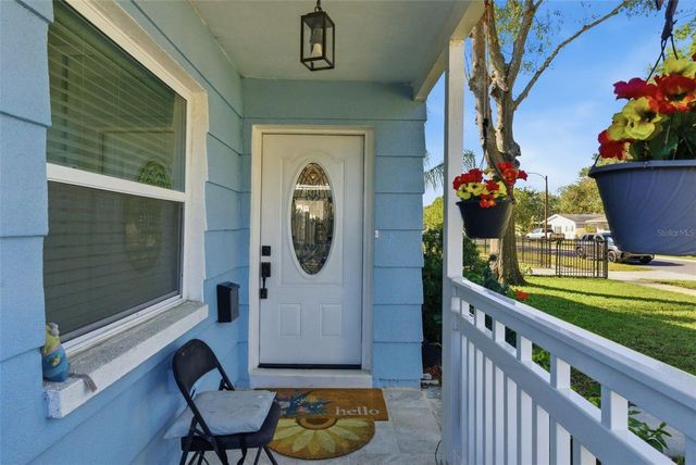 828 89TH AVENUE N, St Petersburg, FL 33702