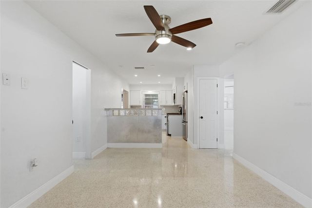 828 89TH AVENUE N, St Petersburg, FL 33702