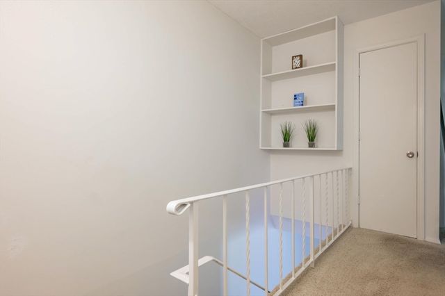217 Edgebrook Dr 217, Boylston, MA 01505