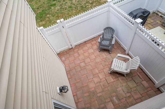 217 Edgebrook Dr 217, Boylston, MA 01505