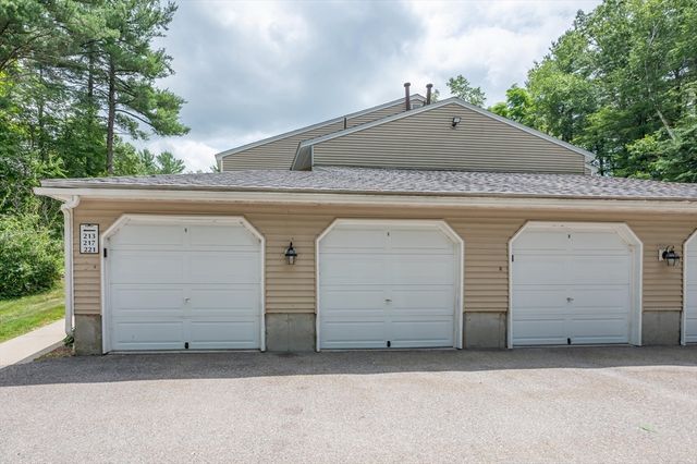 217 Edgebrook Dr 217, Boylston, MA 01505