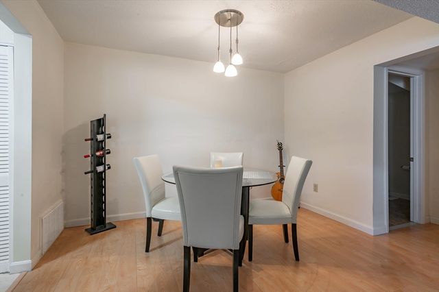 217 Edgebrook Dr 217, Boylston, MA 01505
