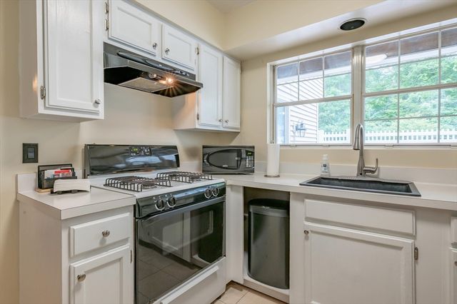 217 Edgebrook Dr 217, Boylston, MA 01505