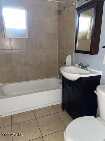 726 W PEPPER Place A, Mesa, AZ 85201