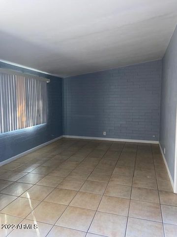 726 W PEPPER Place A, Mesa, AZ 85201