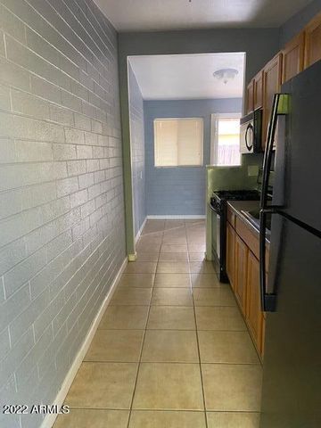 726 W PEPPER Place A, Mesa, AZ 85201