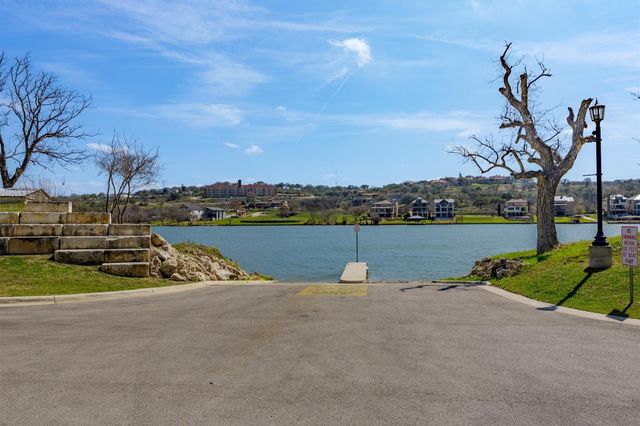 1106 Hackberry DR, Marble Falls, TX 78654