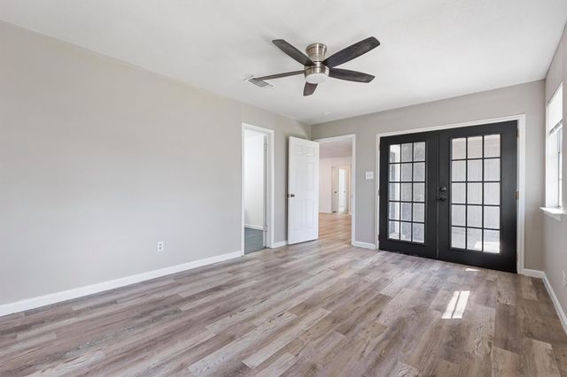 1106 Hackberry DR, Marble Falls, TX 78654