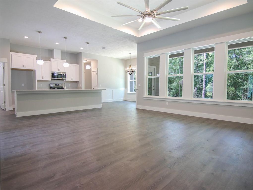 Image 2 of property listing at 525 SW HEATHRIDGE DRIVE, Lake City, FL 32024