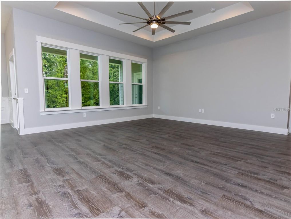Image 5 of property listing at 525 SW HEATHRIDGE DRIVE, Lake City, FL 32024